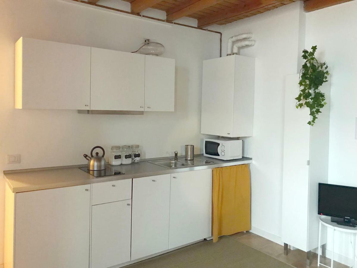Iris Apartment Como